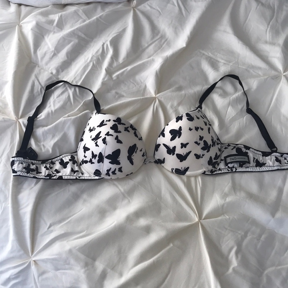 D&G bra black and white size 32 B